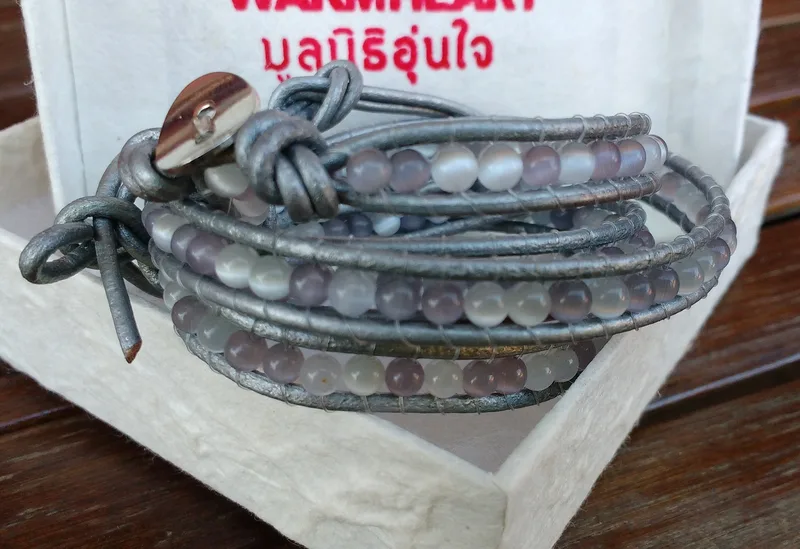 Cats Eyes Grey